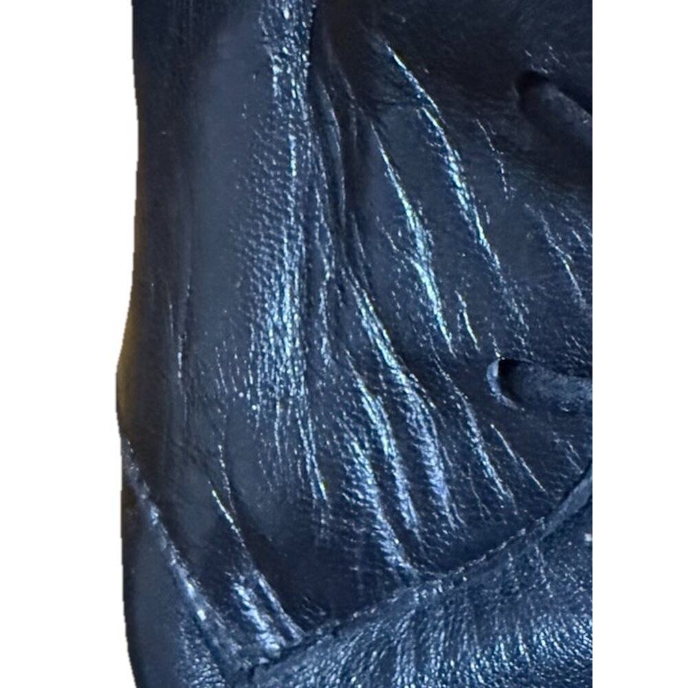 STUART WEITZMAN Woman’s Black Flat Leather Booties Made in Spain Size 9.5 M - Picture 13 of 15